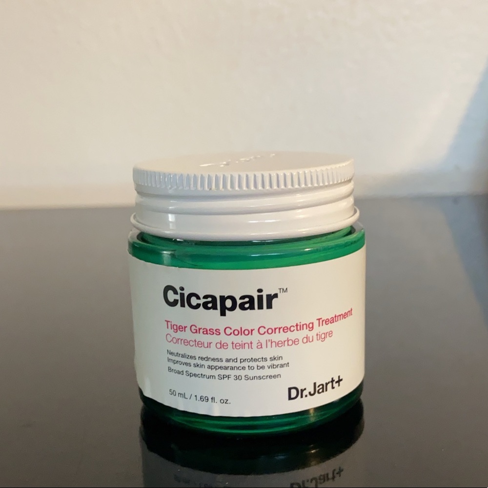 Dr. Jart+
Cicapair Tiger Grass Color Correcting